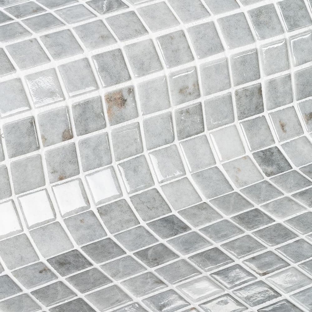 Мозаика Ezarri Gemma Gibeon, цвет серый, поверхность глянцевая, прямоугольник, 313x495