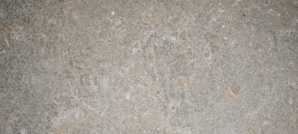Широкоформатный керамогранит Inalco Meteora Gris Bush-Hammered 6mm, цвет серый, поверхность матовая, прямоугольник, 1000x2500
