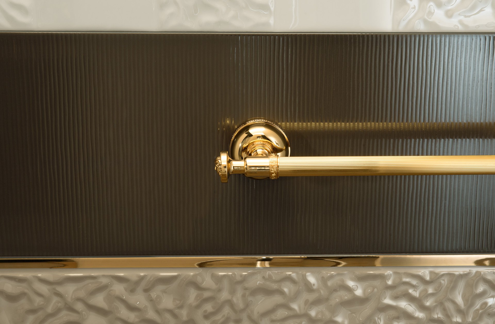 Плитка Versace Gold, галерея фото в интерьерах