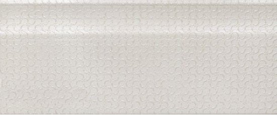 Бордюры Keraben Chic Toussete White Zocalo, цвет серый, поверхность матовая, прямоугольник, 125x300
